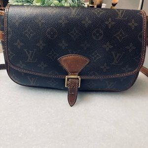 Louis Vuitton sologne crossbody